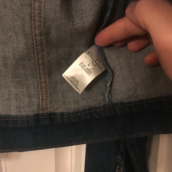 Jessica Simpson Jean Jacket - Picture 4 of 7